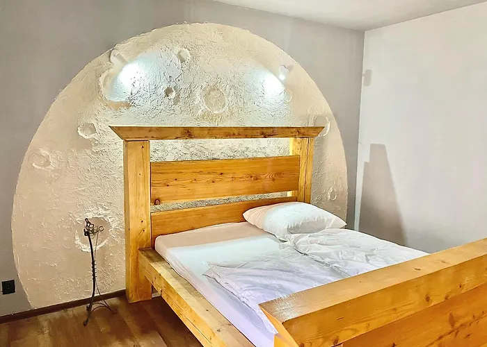 Suputnyk Bed & Breakfast Rakhiv